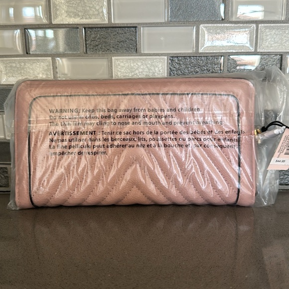 Victoria's Secret LARGE WALLET WITH ZIP / Orchid Blush / V-Quilt & Monogram NEW - Picture 5 of 12